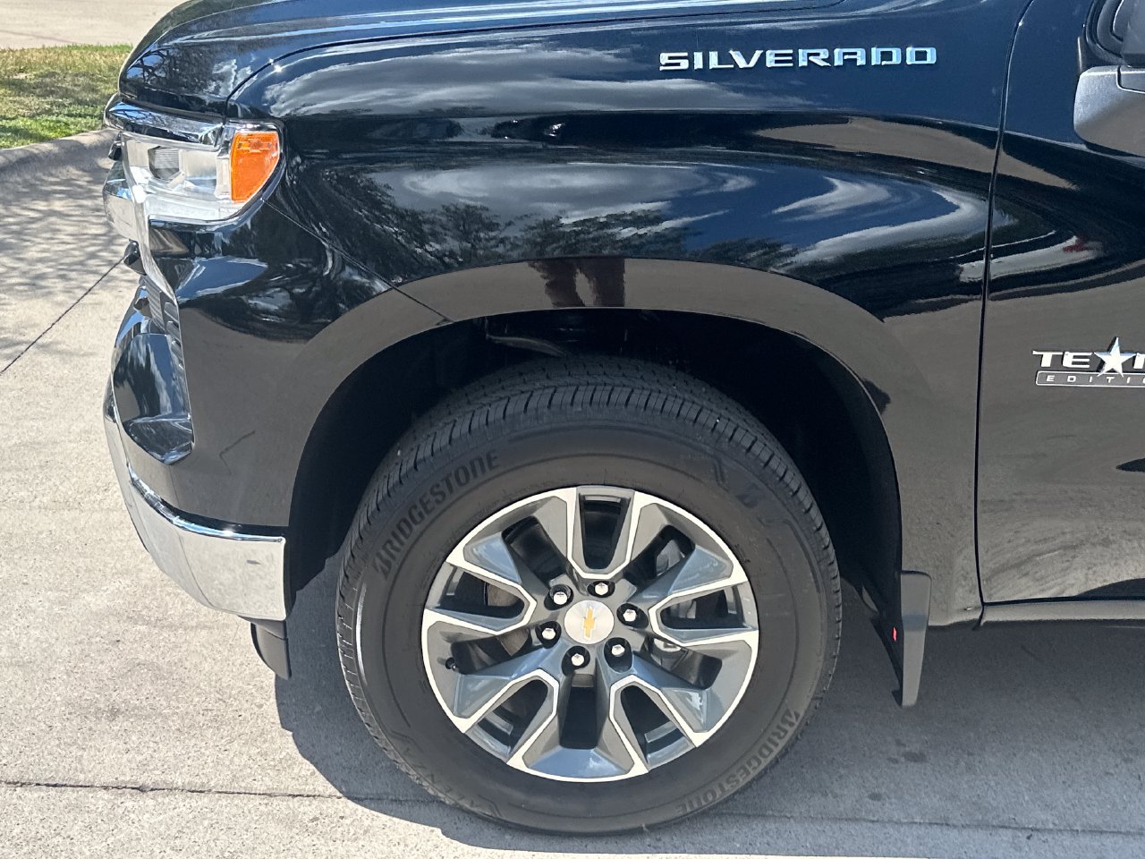 2026 Chevrolet Silverado 1500 LT - Photo 23