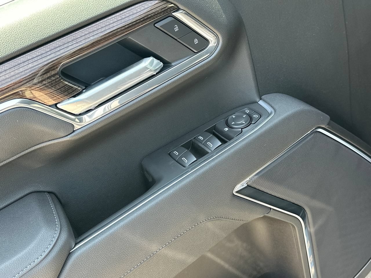 2026 Chevrolet Silverado 1500 LT Truck, photo 12