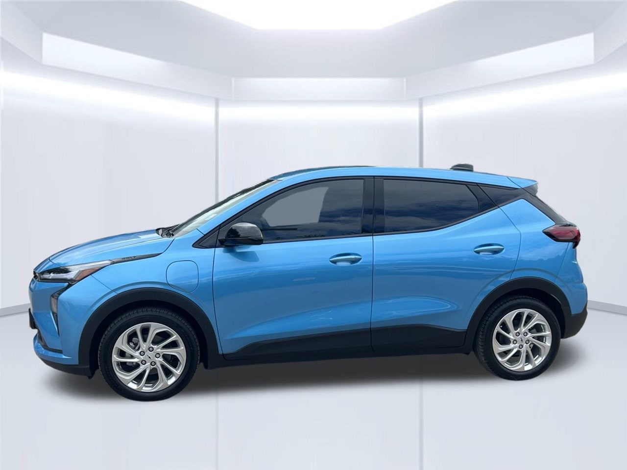 2027 Chevrolet Bolt LT, photo 3