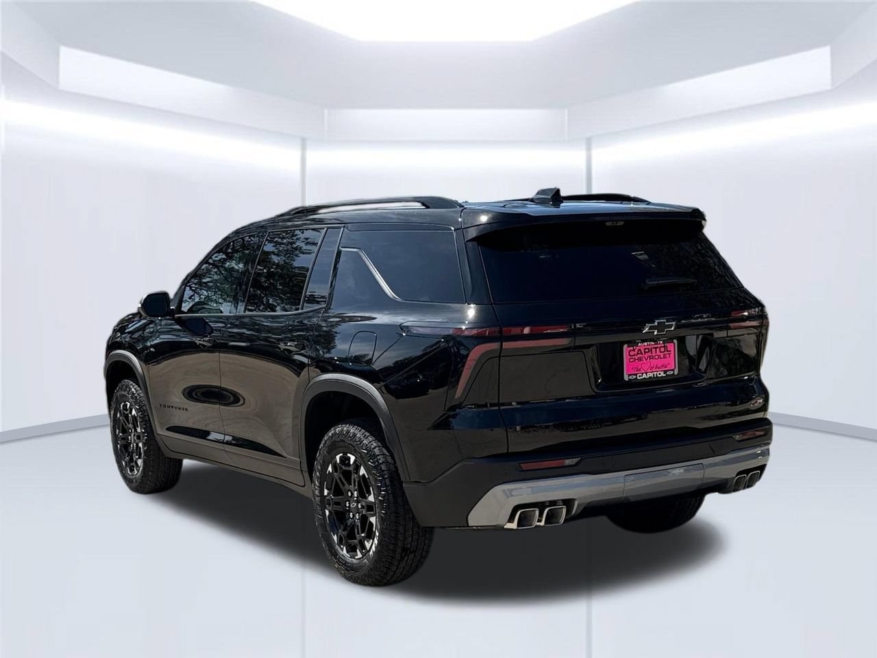2027 Chevrolet Traverse Z71 SUV, photo 4