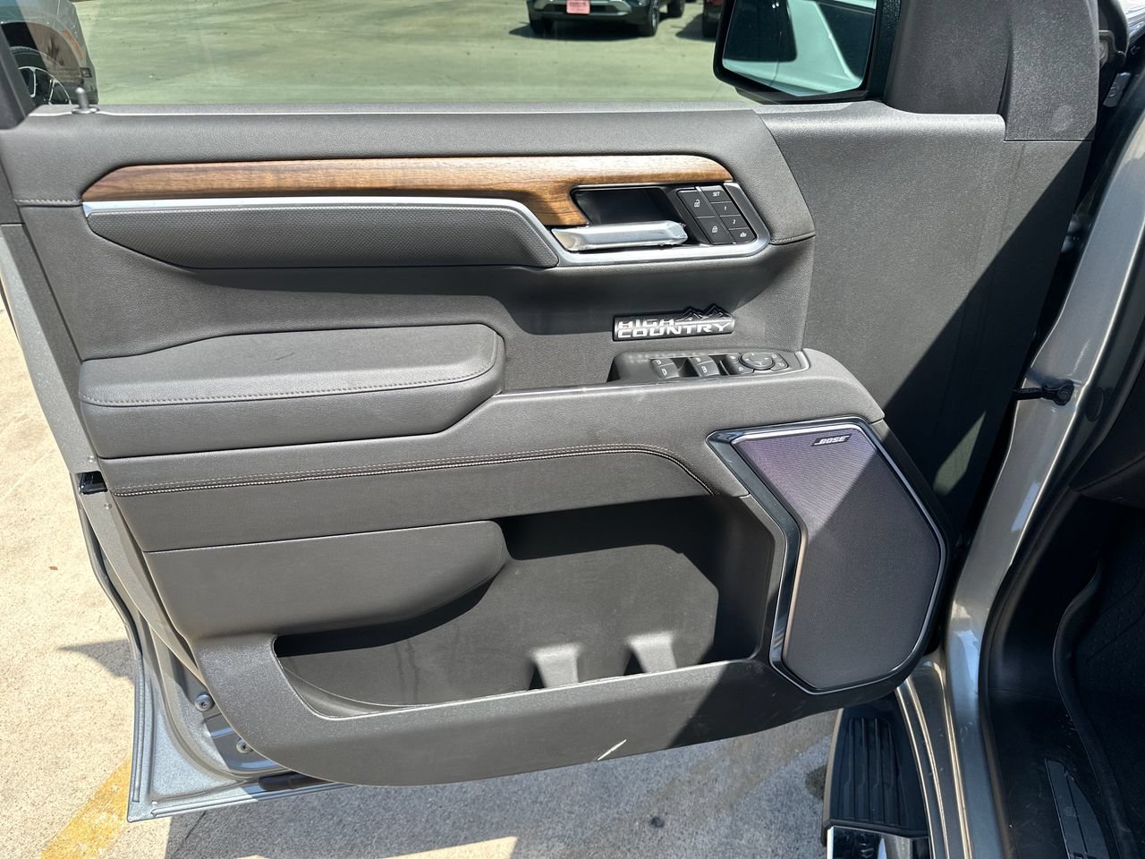 2026 Chevrolet Silverado 1500 High Country - Photo 11