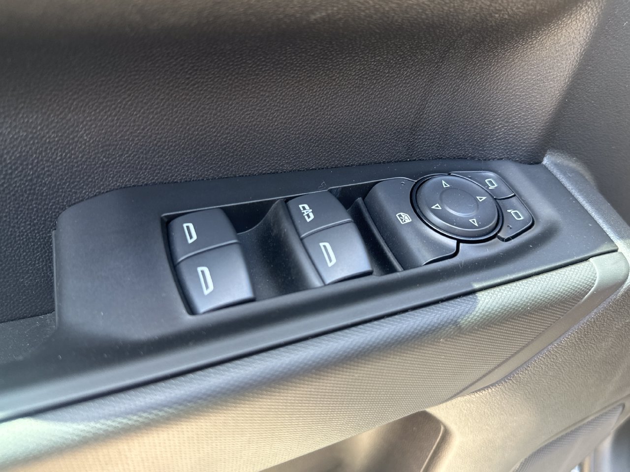 2026 Chevrolet Silverado 1500 Custom Trail Boss - Photo 11