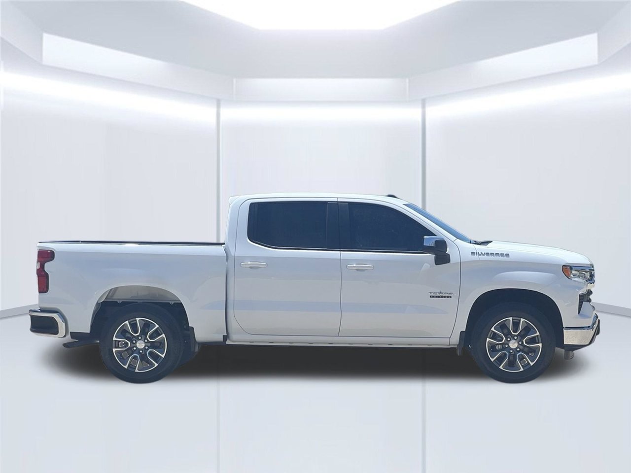 2026 Chevrolet Silverado 1500 LT - Photo 9