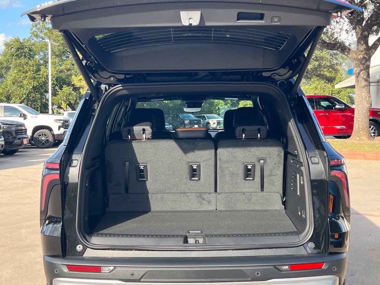 2027 Chevrolet Traverse Z71 SUV, photo 23