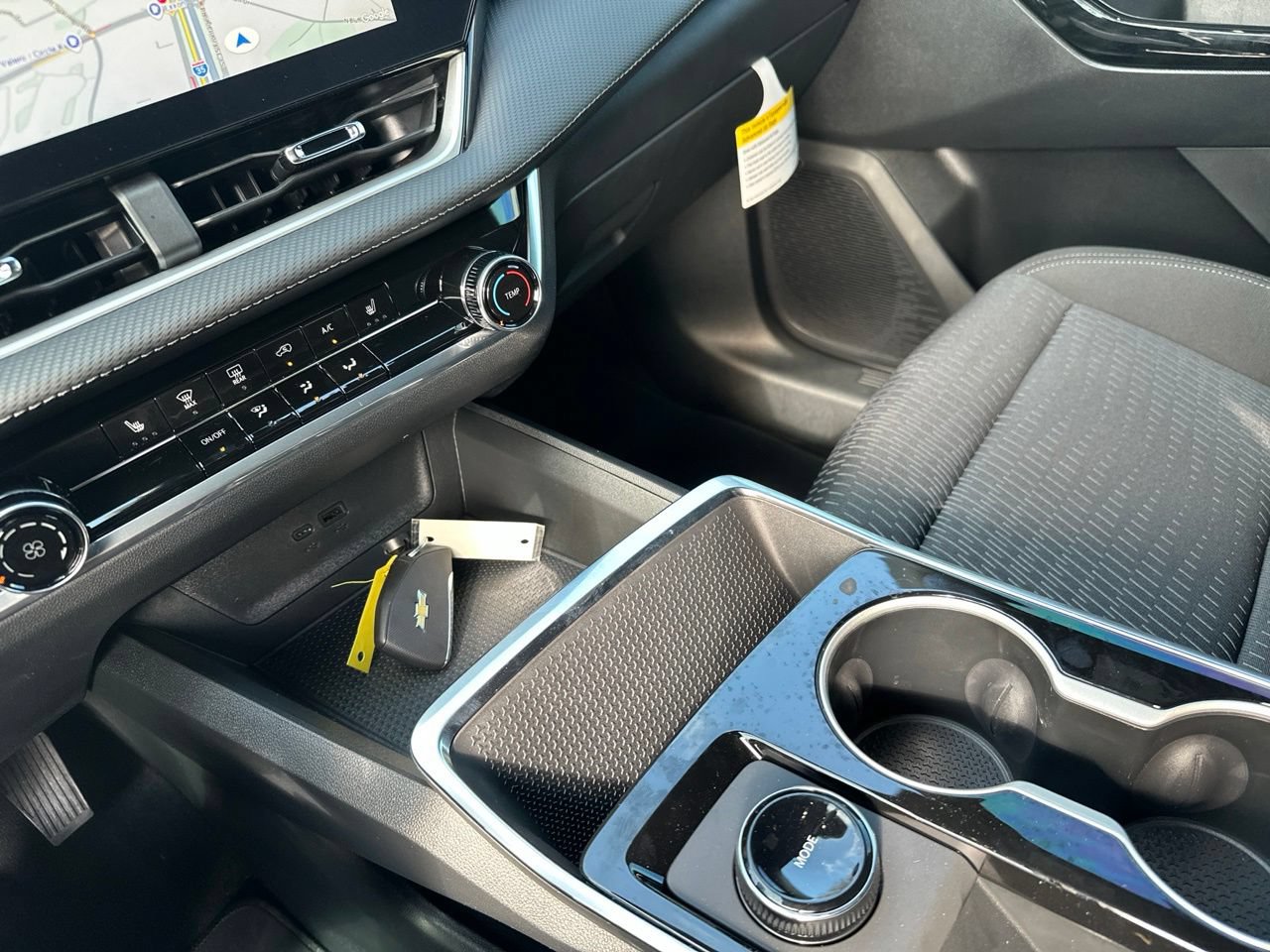 2027 Chevrolet Equinox LT SUV, photo 23
