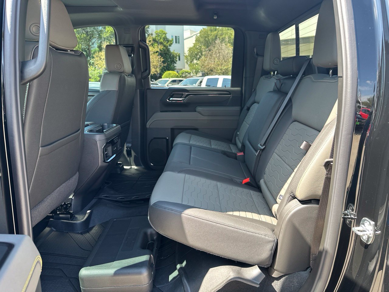 2026 Chevrolet Silverado 2500 HD ZR2 Truck, photo 23