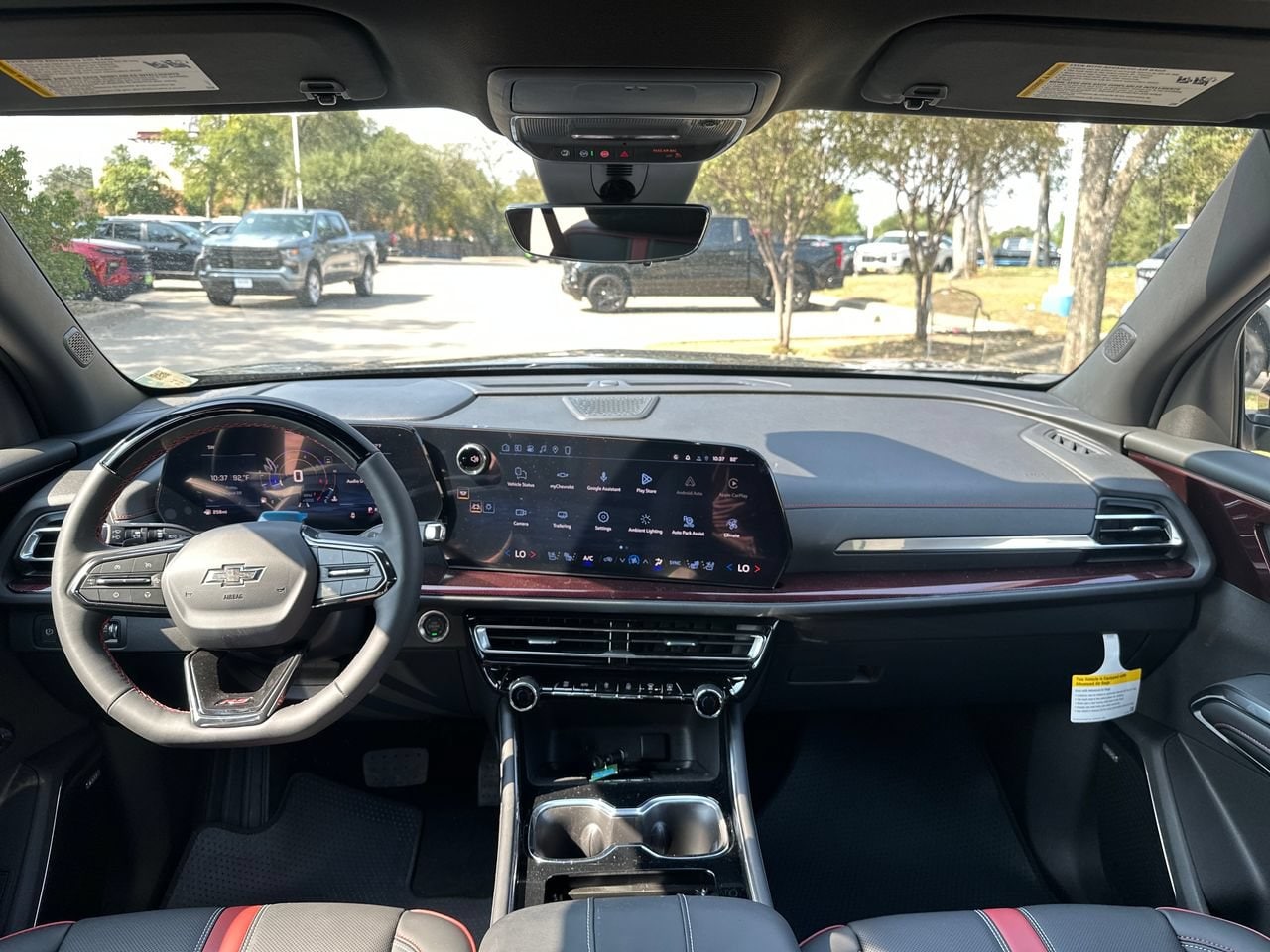2027 Chevrolet Traverse RS SUV, photo 13