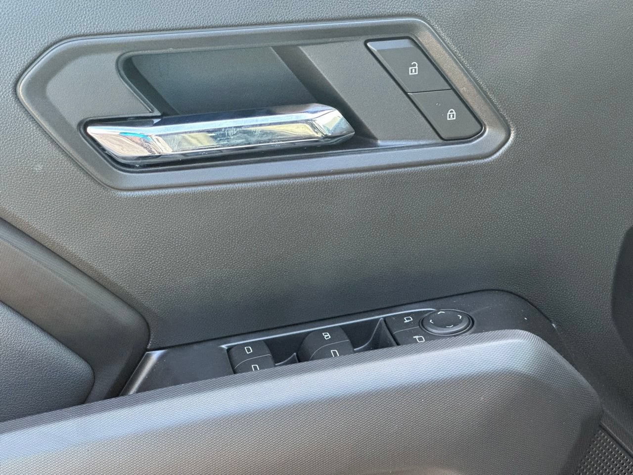 2026 Chevrolet Colorado LT - Photo 10