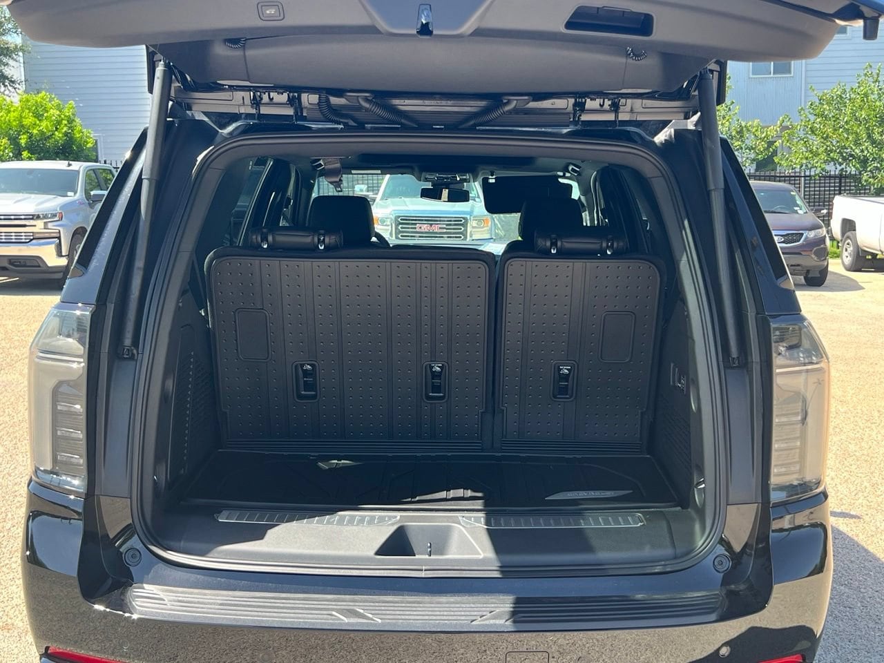 2026 Chevrolet Tahoe RST - Photo 14