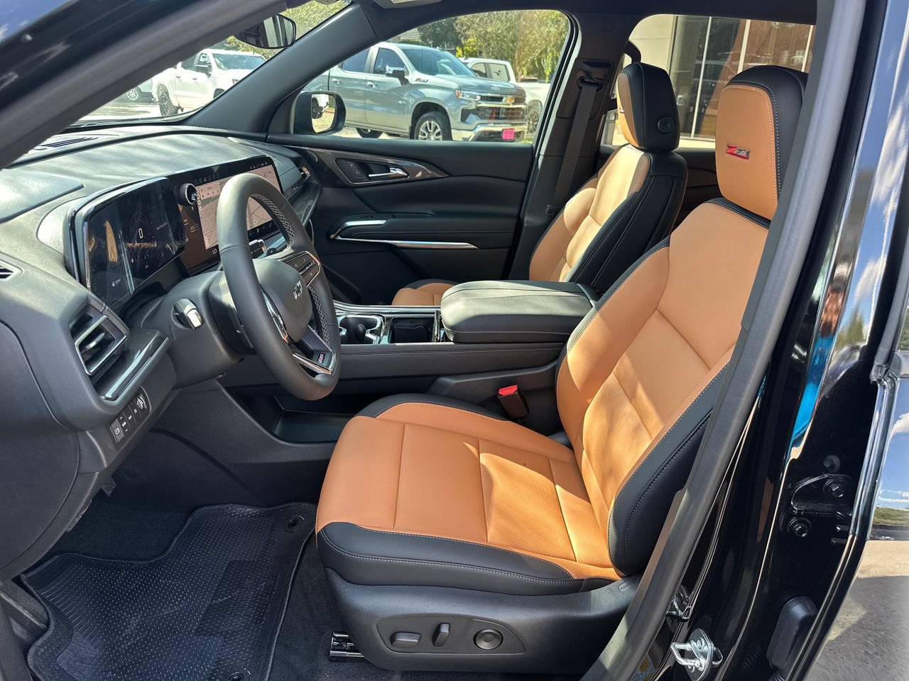 2027 Chevrolet Traverse Z71 - Photo 10