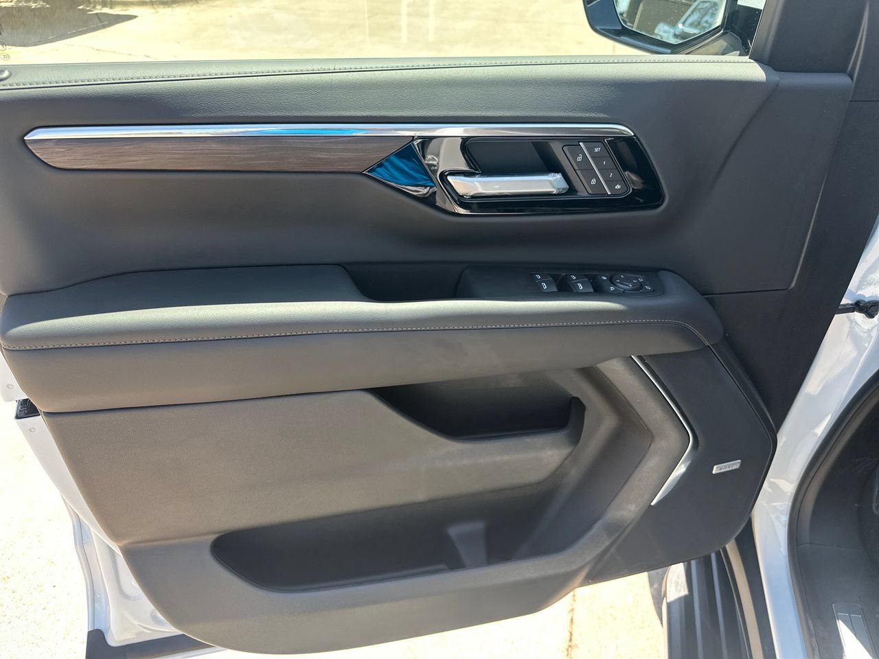 2026 Chevrolet Tahoe LT SUV, photo 21