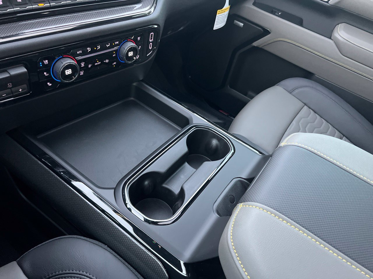 2026 Chevrolet Silverado 2500 HD ZR2 - Photo 23