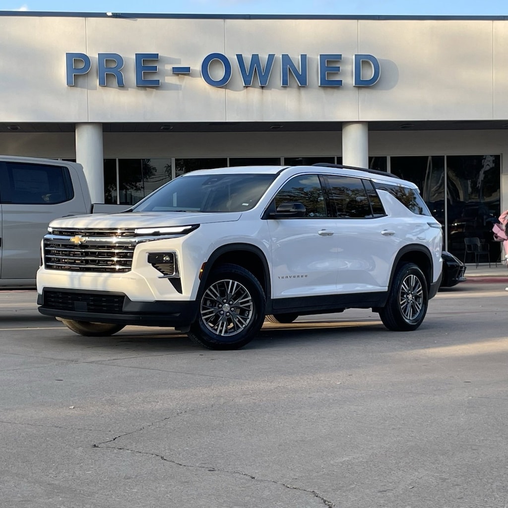 Certified 2025 Chevrolet Traverse LT SUV