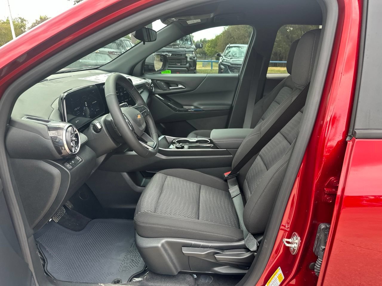 2027 Chevrolet Equinox LT SUV, photo 10