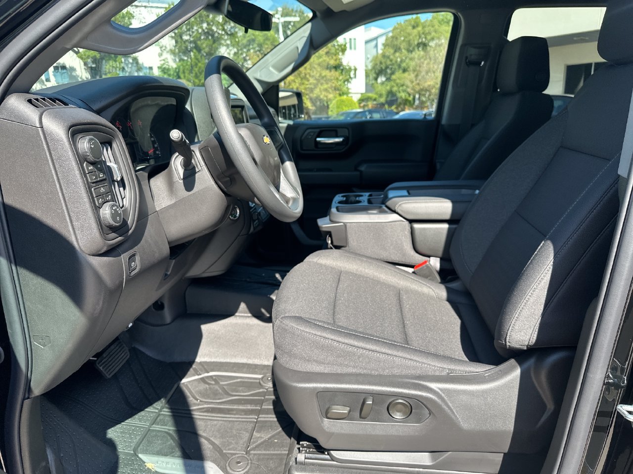2026 Chevrolet Silverado 1500 Custom - Photo 17