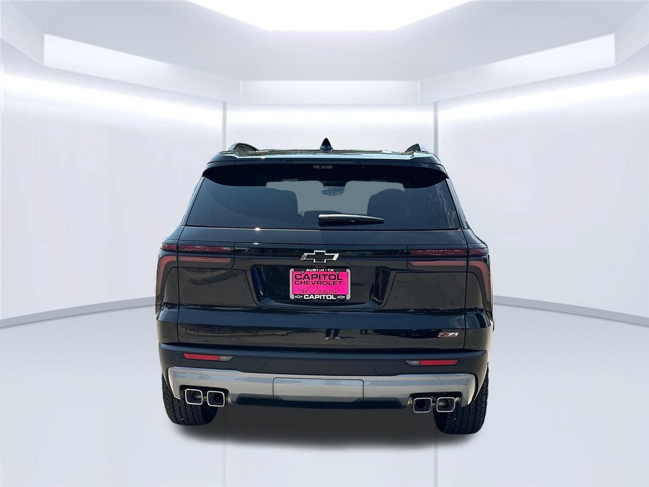 2027 Chevrolet Traverse Z71 SUV, photo 4