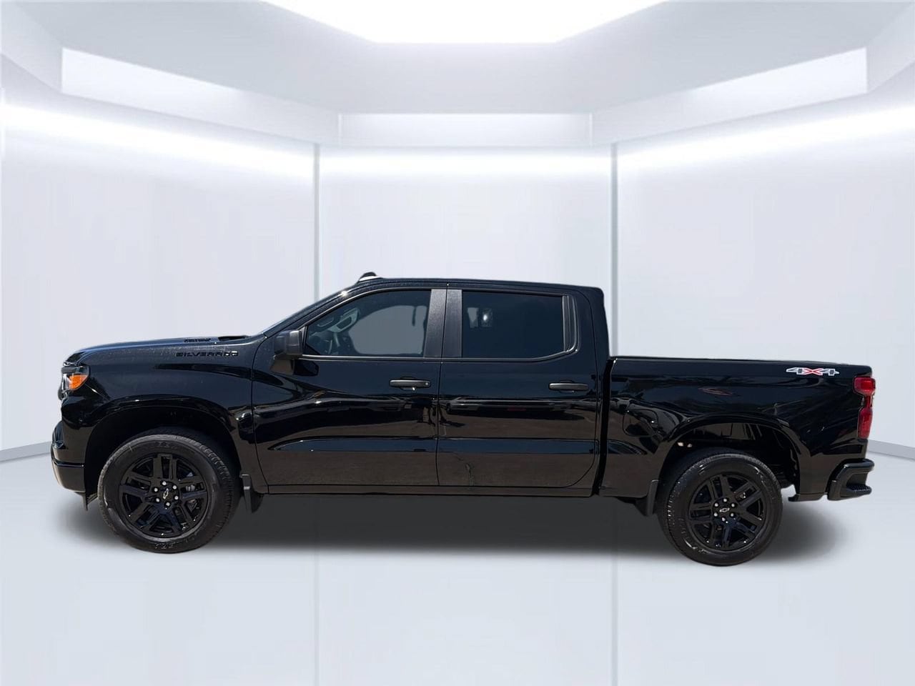 2026 Chevrolet Silverado 1500 Custom - Photo 2