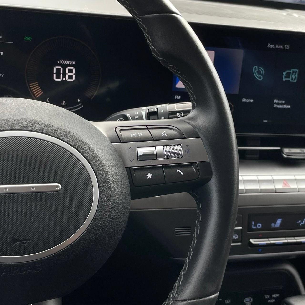 2025 Hyundai Kona SEL - Photo 14