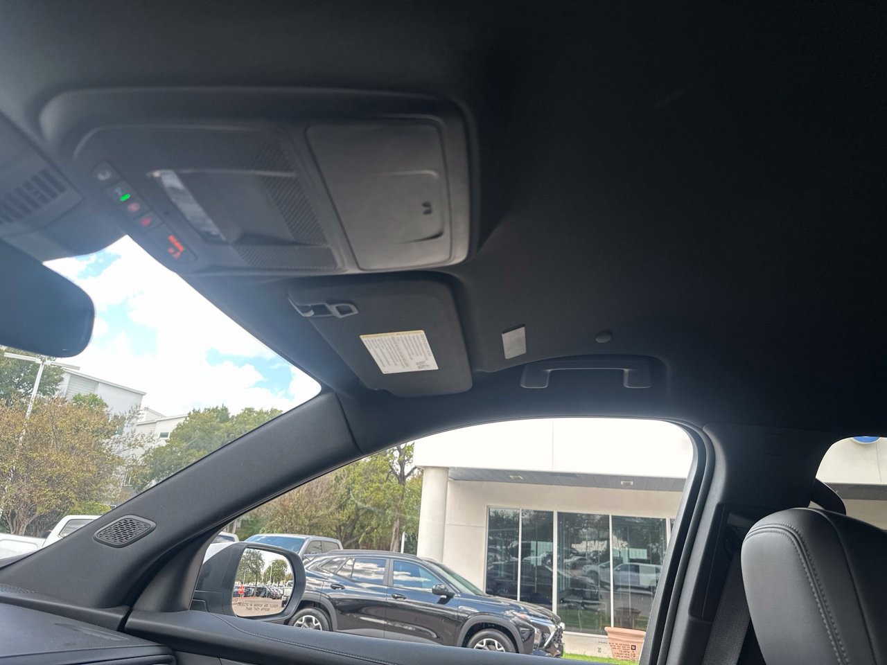 2025 Buick Enclave Preferred - Photo 21