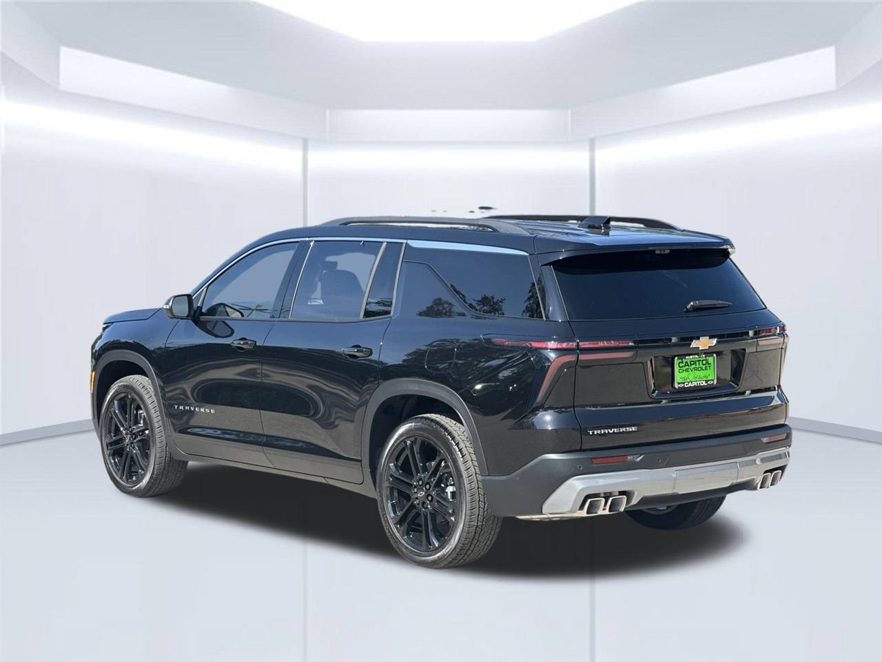 2027 Chevrolet Traverse LT, photo 4