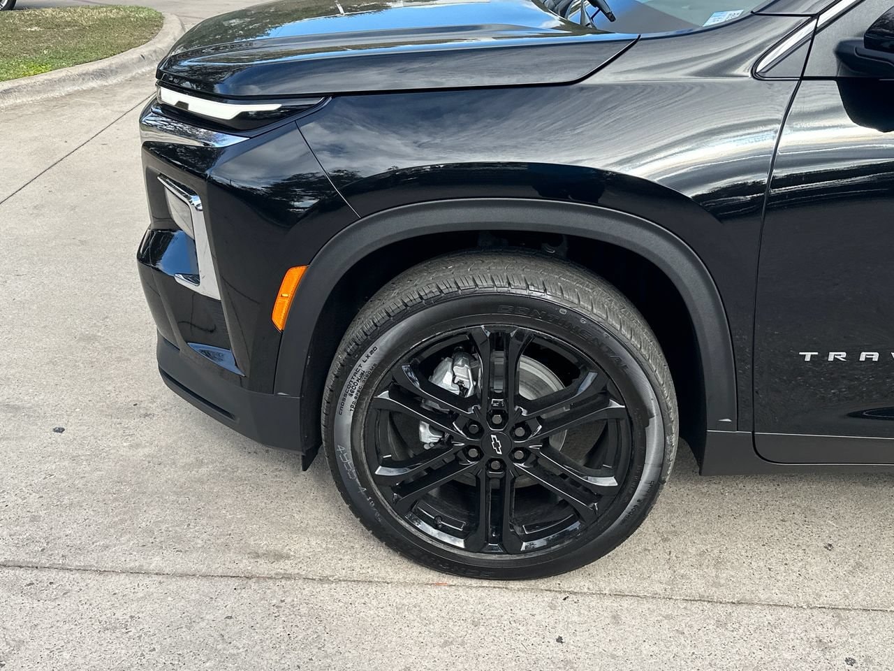2027 Chevrolet Traverse LT SUV, photo 18