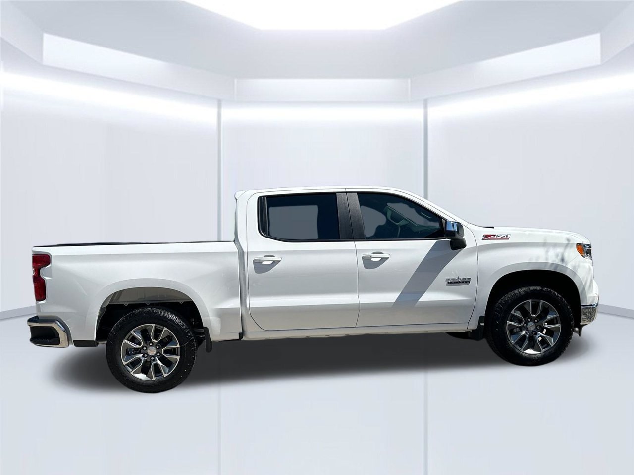 2026 Chevrolet Silverado 1500 LT - Photo 6