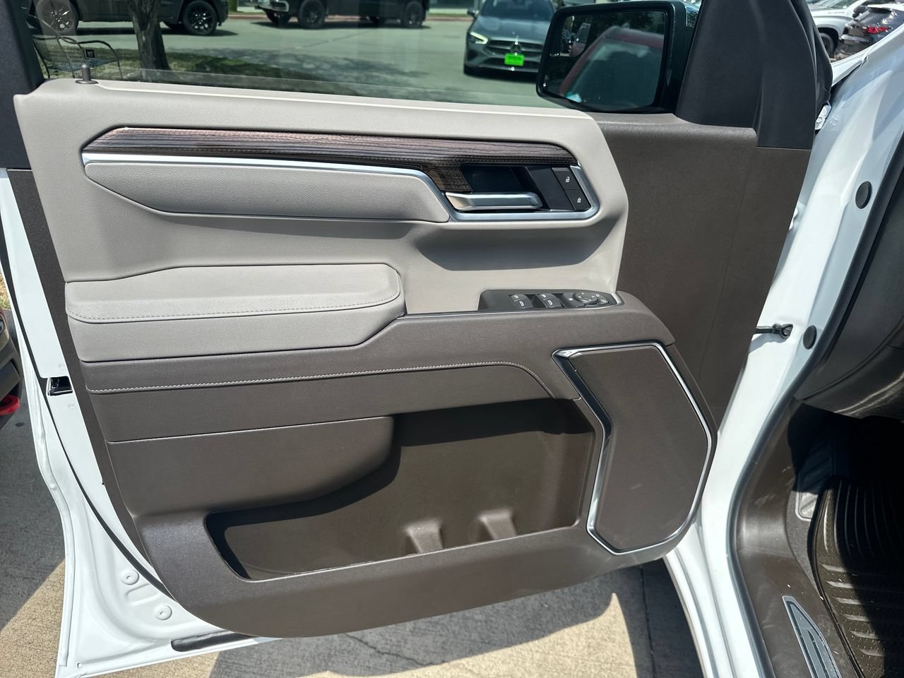 2026 Chevrolet Silverado 1500 LT Truck, photo 10
