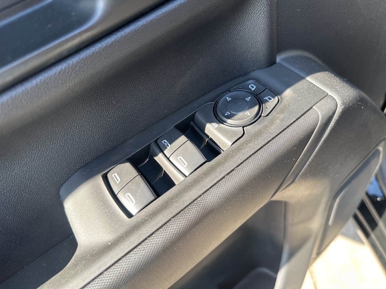 2026 Chevrolet Silverado 1500 Custom - Photo 12