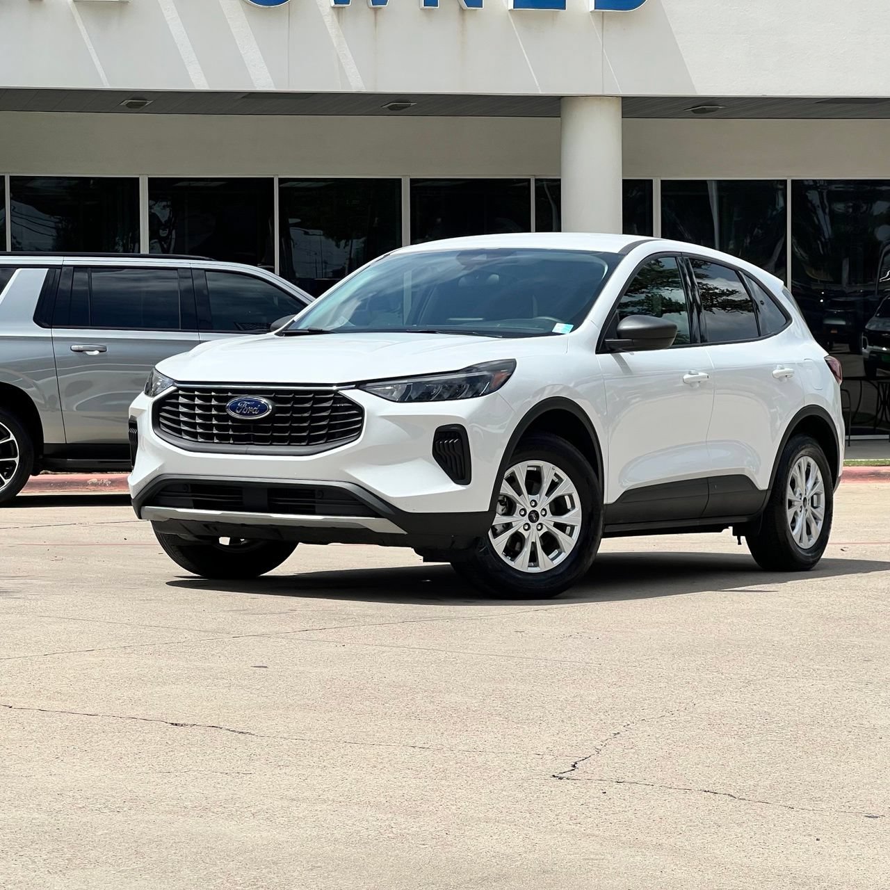 White 2025 Ford Escape SUV / Crossover All-Wheel Drive 8-Speed Automatic