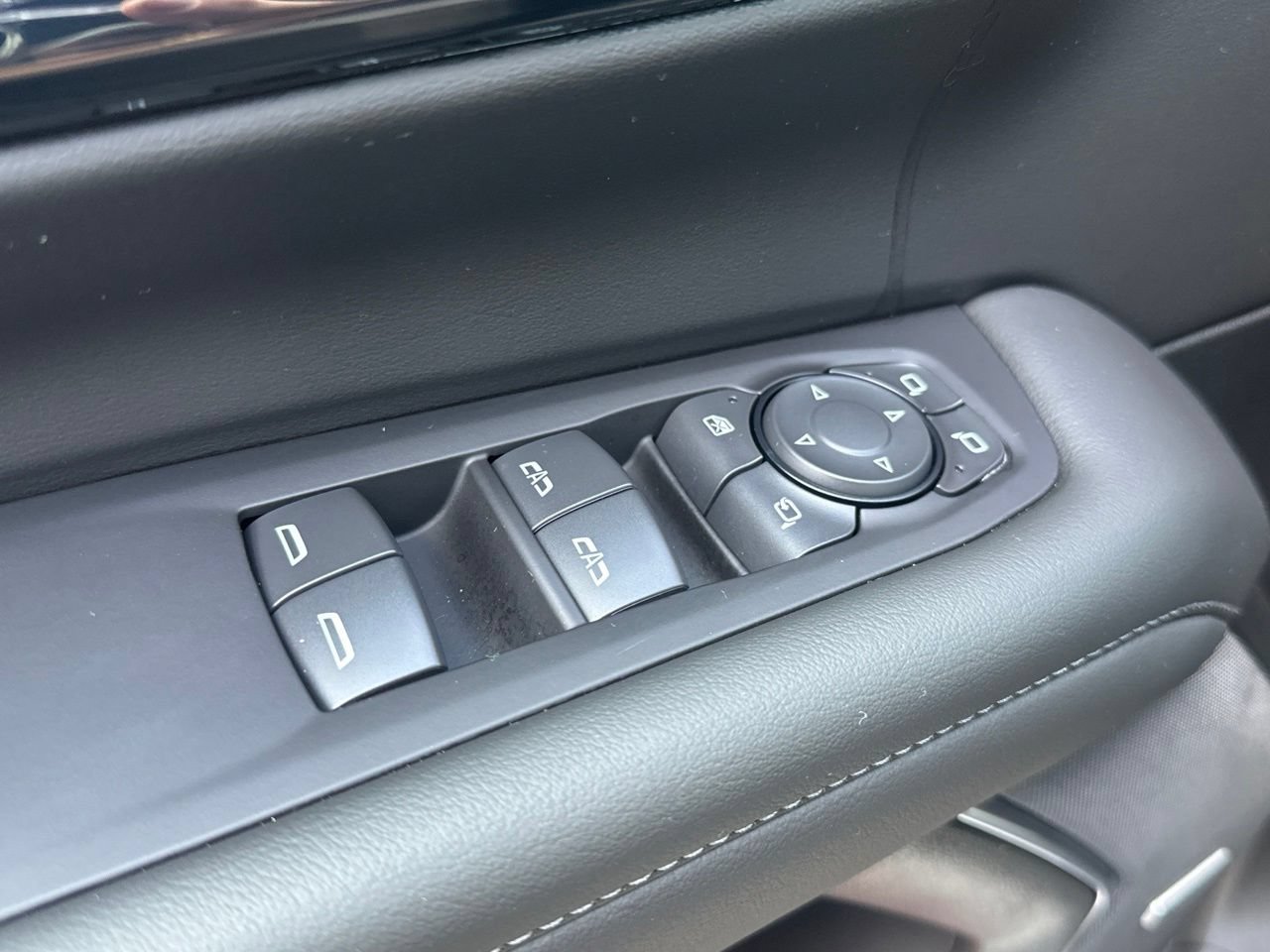 2026 Chevrolet Suburban Z71 SUV, photo 13