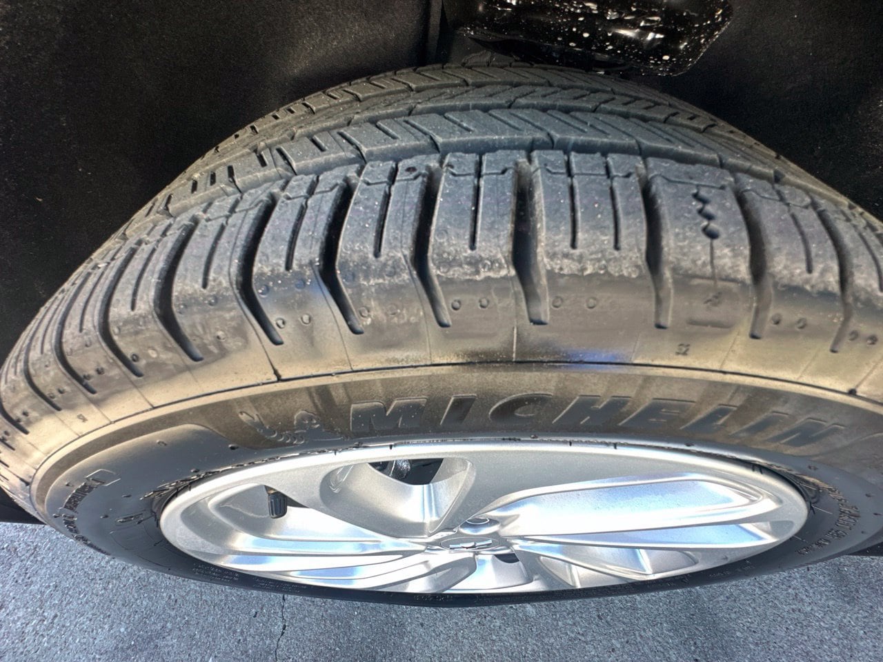 2027 Chevrolet Bolt LT, photo 25