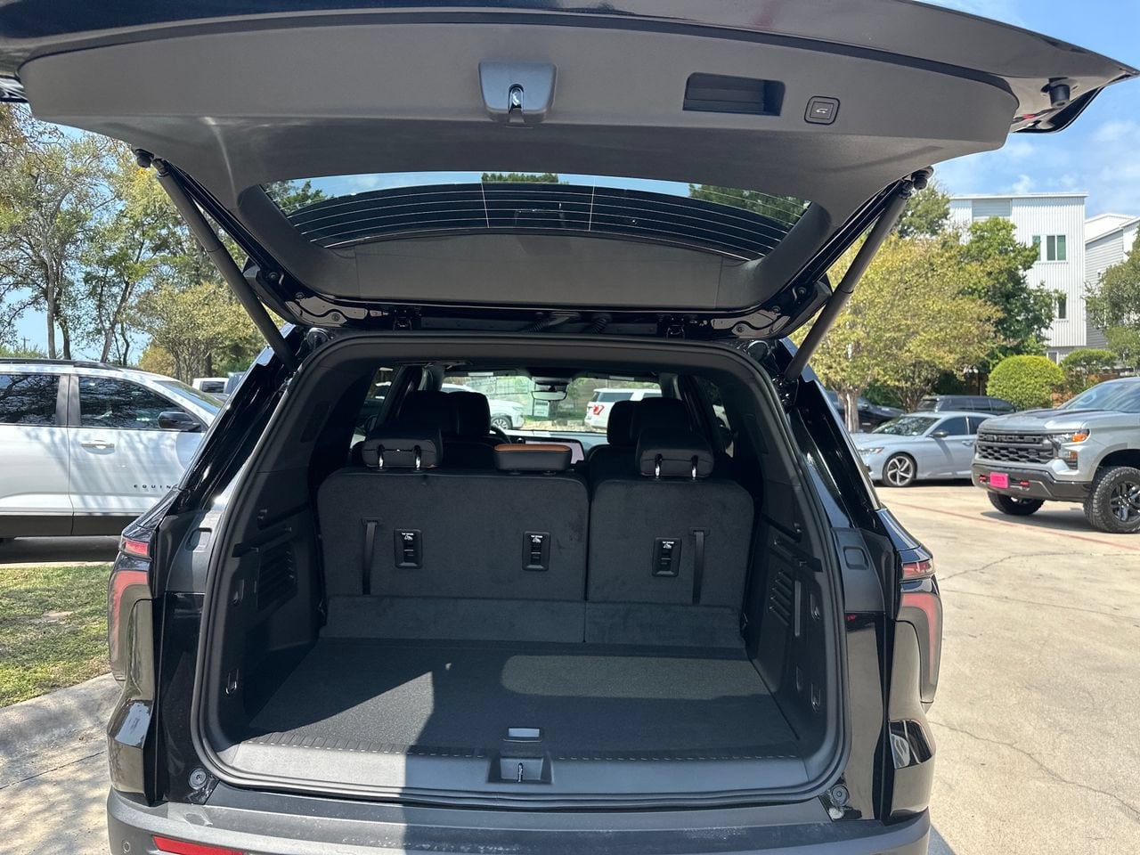 2027 Chevrolet Traverse Z71 SUV, photo 23