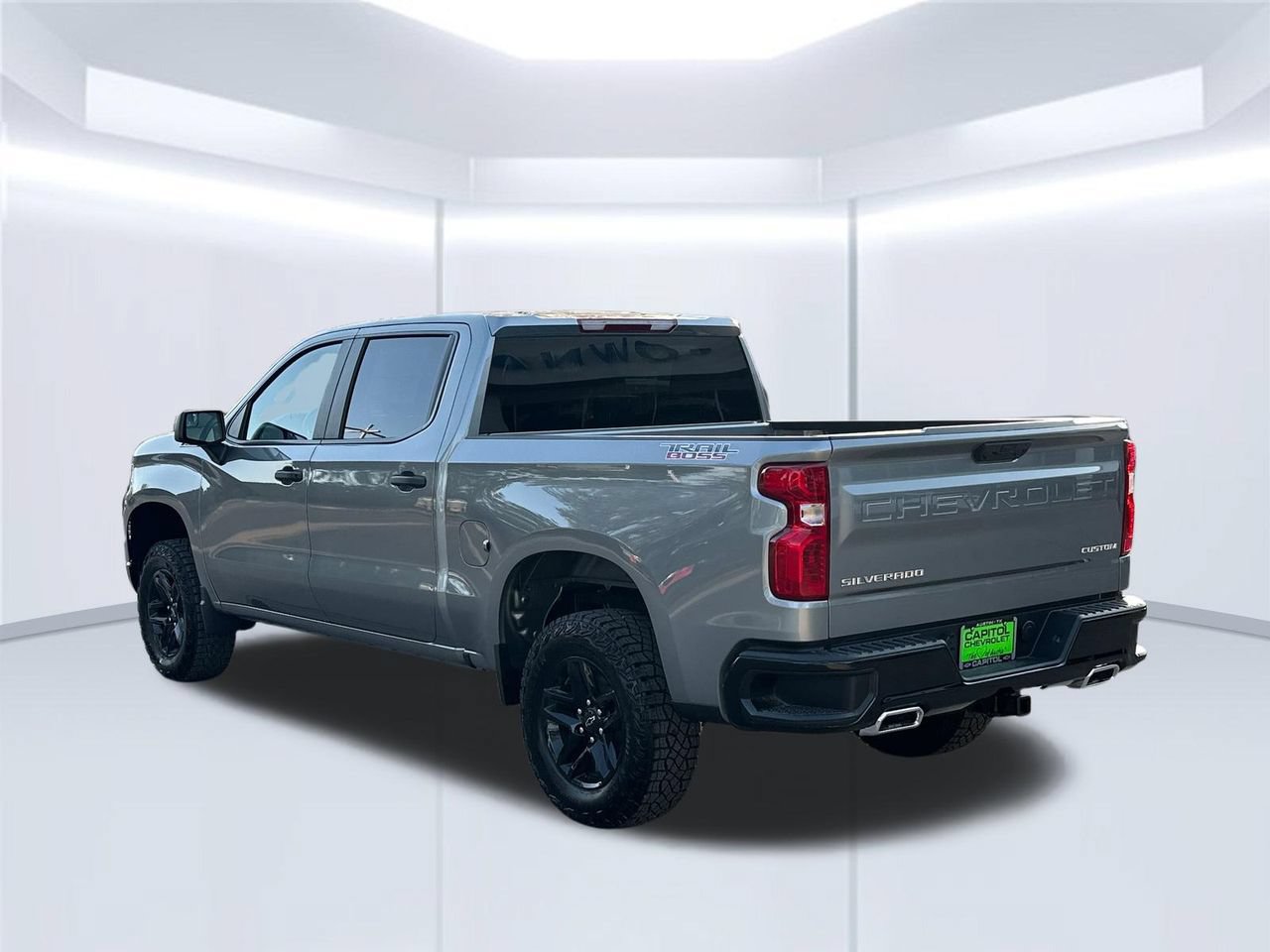 2026 Chevrolet Silverado 1500 Custom Trail Boss Truck, photo 3