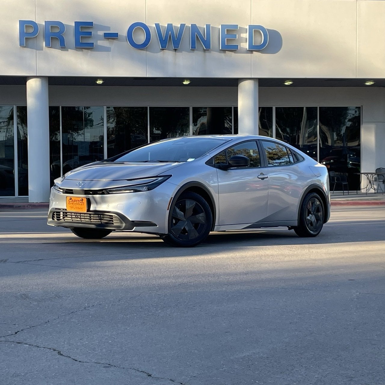 2023 Toyota Prius LE's photo