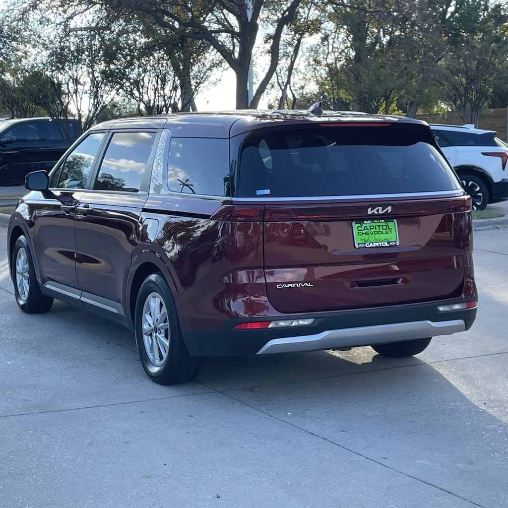 Used 2023 Kia Carnival LX MPV