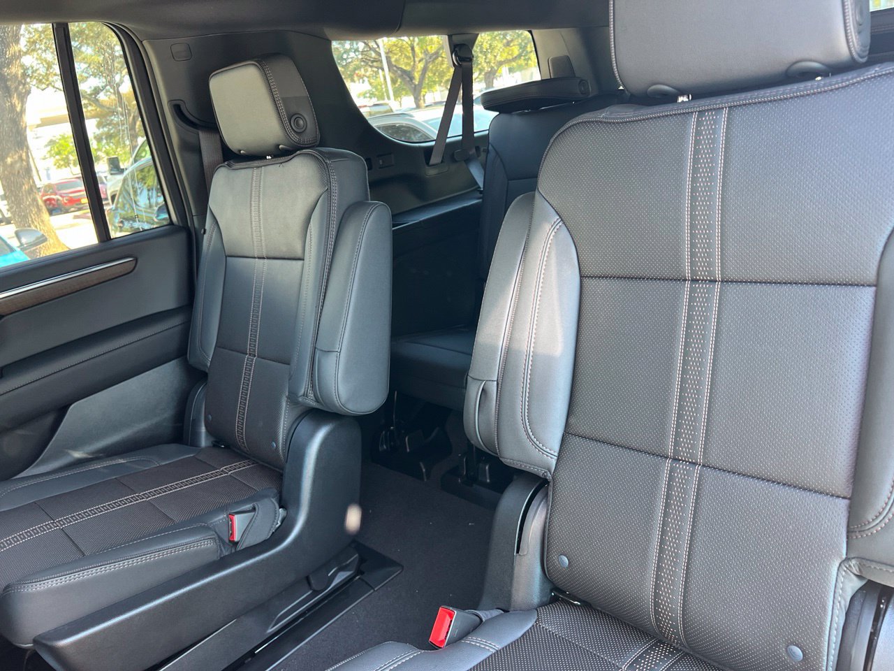 2026 Chevrolet Suburban High Country SUV, photo 25