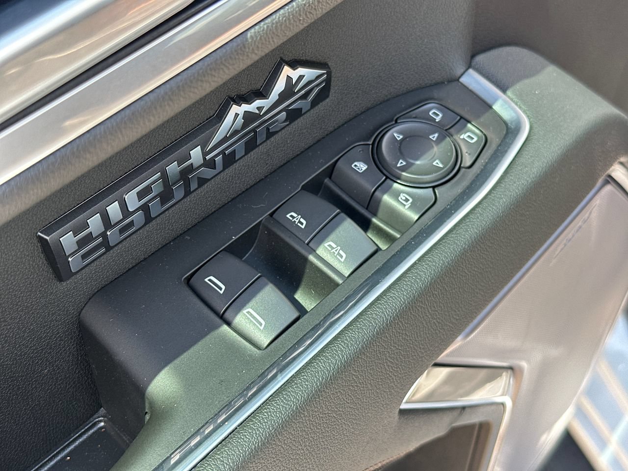 2026 Chevrolet Silverado 1500 High Country Truck, photo 12