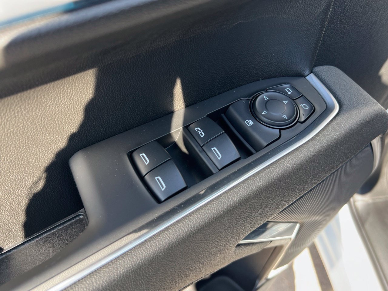 2026 Chevrolet Silverado 1500 LT - Photo 14