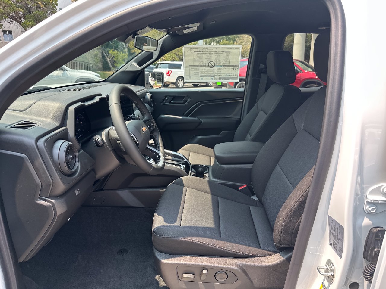 2026 Chevrolet Colorado WT - Photo 17