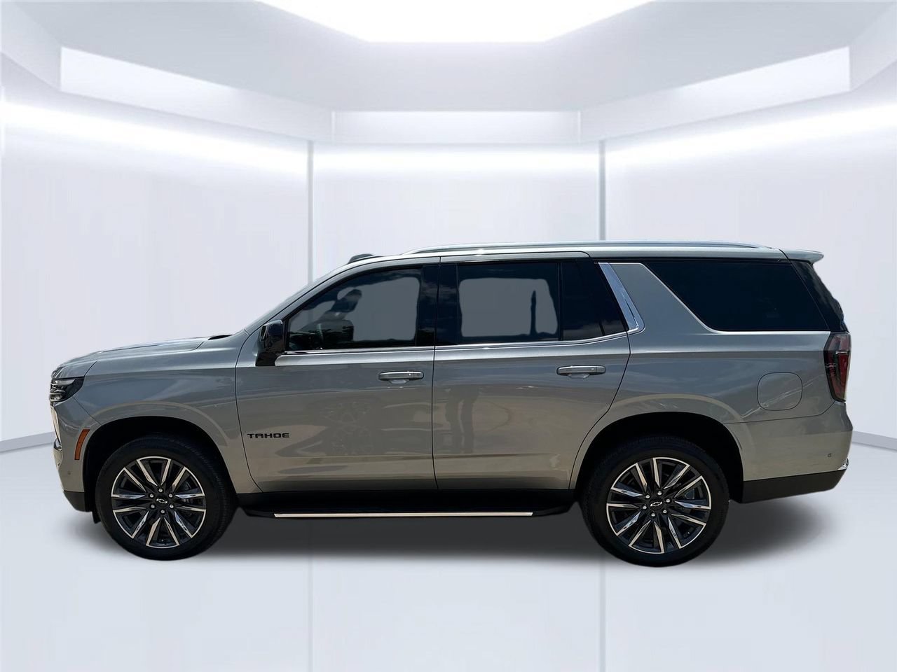 2026 Chevrolet Tahoe LS SUV, photo 3