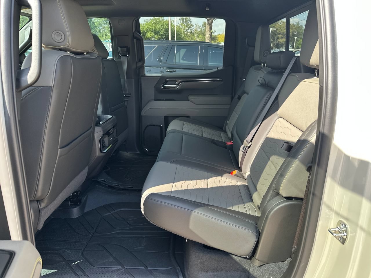 2026 Chevrolet Silverado 1500 ZR2 - Photo 26
