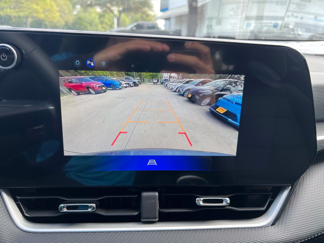 2027 Chevrolet Equinox LT - Photo 20
