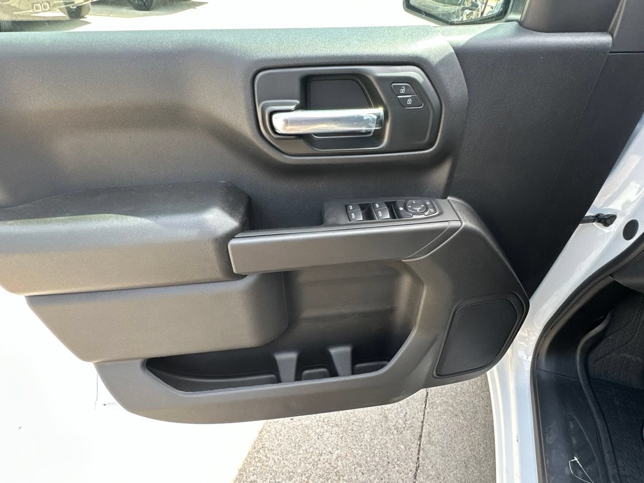 2026 Chevrolet Silverado 1500 Custom - Photo 10