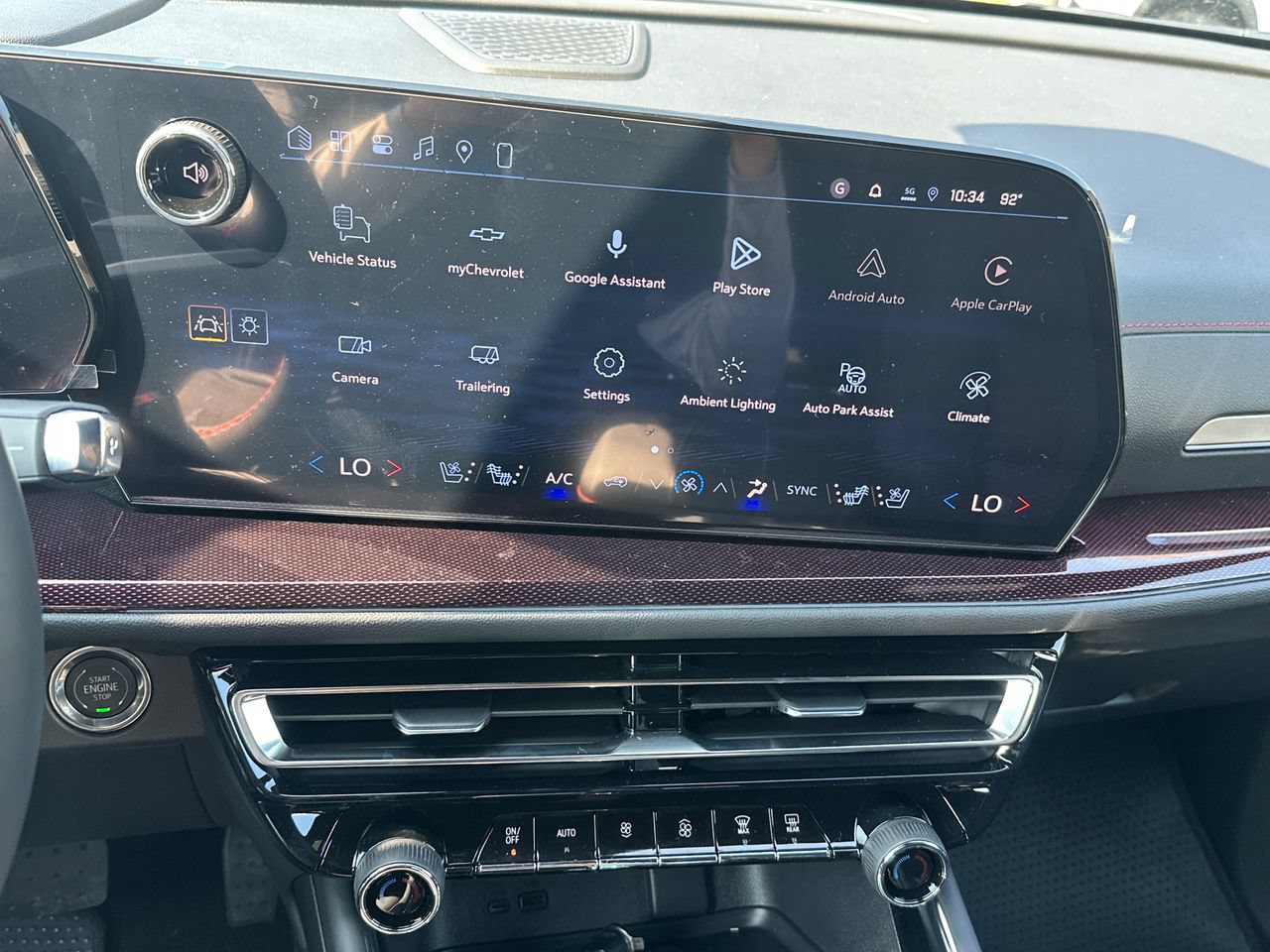 2027 Chevrolet Traverse RS SUV, photo 16
