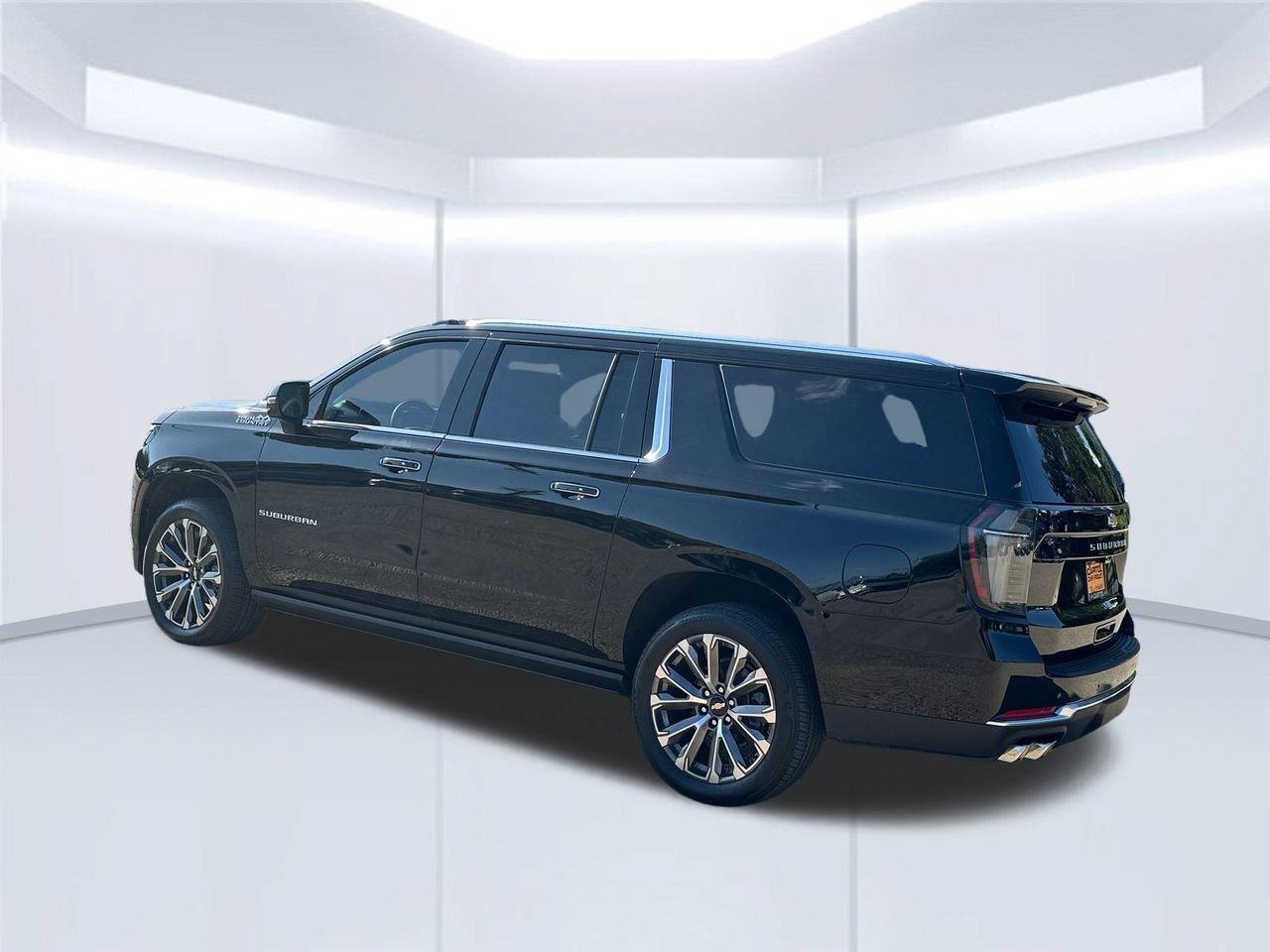 2026 Chevrolet Suburban High Country, photo 3