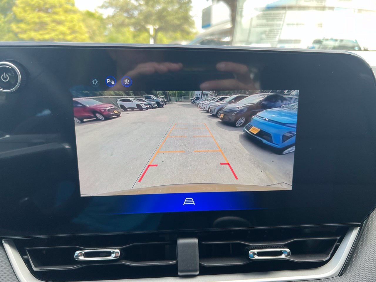 2027 Chevrolet Equinox LT - Photo 20