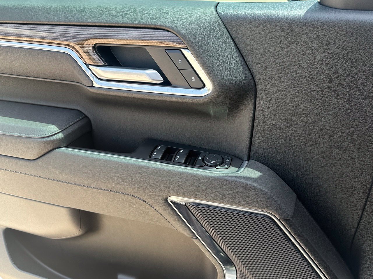2026 Chevrolet Silverado 1500 LT - Photo 23