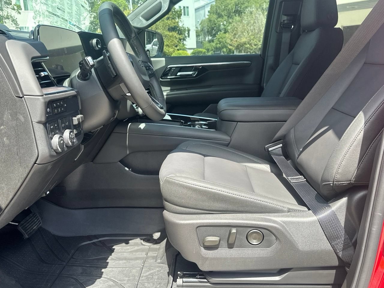 2026 Chevrolet Suburban Z71 SUV, photo 14