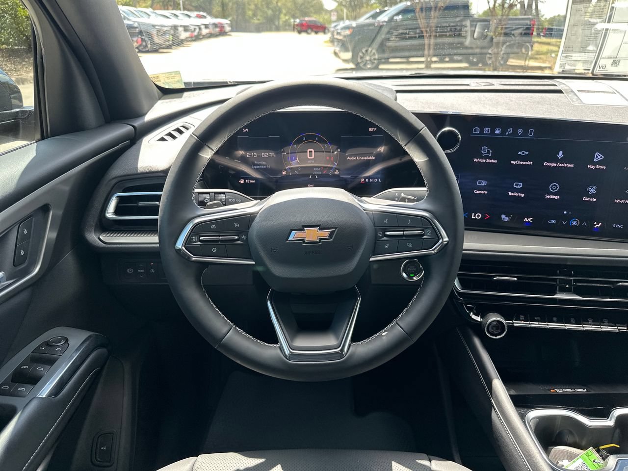 2027 Chevrolet Traverse LT, photo 14