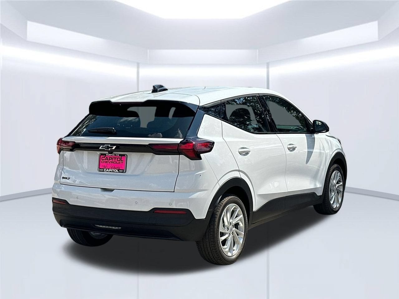 2027 Chevrolet Bolt LT - Photo 6
